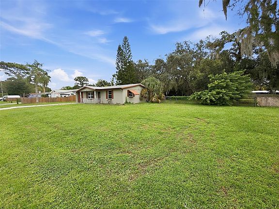 3rd image of 6818 CAROB DRIVE