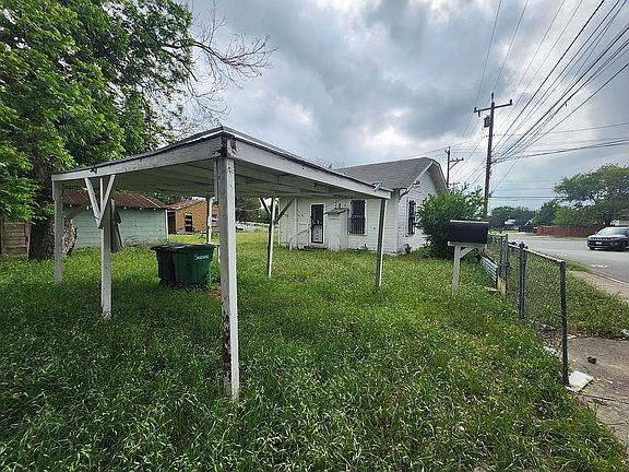 2nd image of 1718 N Walters