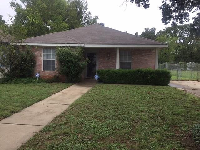 1st image of 3017 Galvez Ave