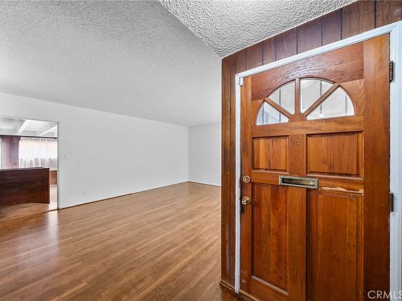 5th image of 11712 Tarron Ave