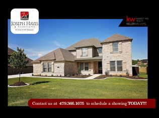 1431 Tuscany Dr, Centerton, AR 72719