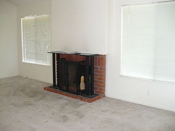 2nd image of 2141 Avenida De Las Flores