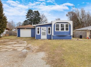 1719 Skyview Dr, Brighton, MI