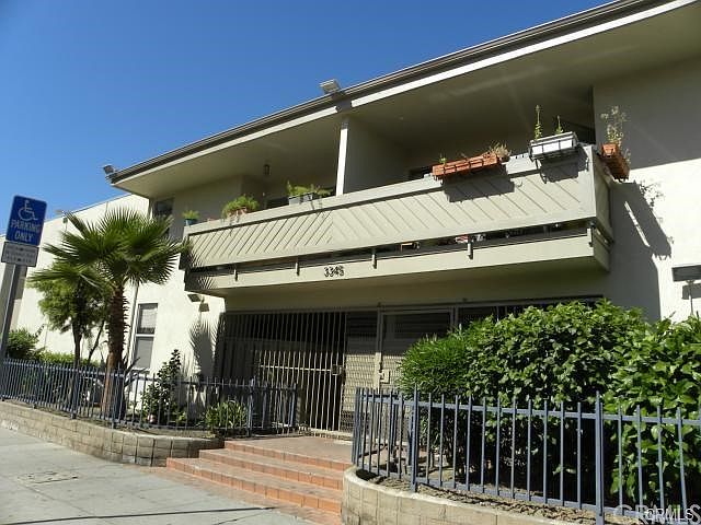 1st image of 3345 Santa Fe Ave APT 31