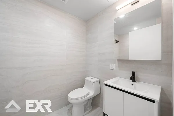 Rented by EXR | media 7