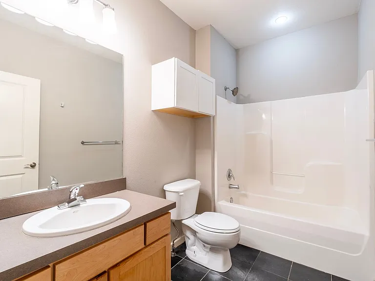 40 E Maple St #3 — Photo 7