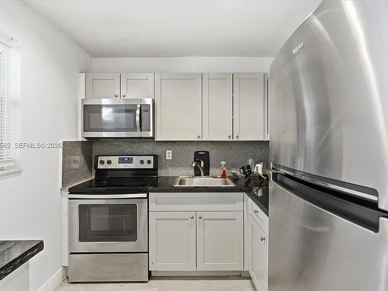 17255 SW 95th Ave #355 — Photo 6