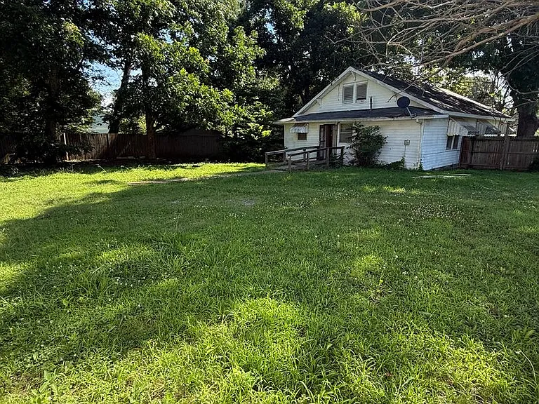 1101 Olive St — Photo 11