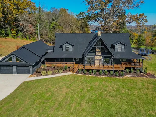 4740 Driftwood Ln, Louisville, TN 37777