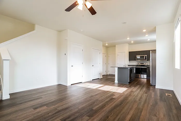 13501 Oneida Ln — Photo 4