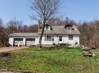 429 Flat Rock Rd, Forest City, PA 18421