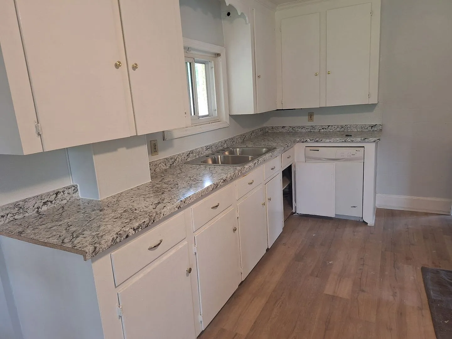 1211 Pine St — Photo 4