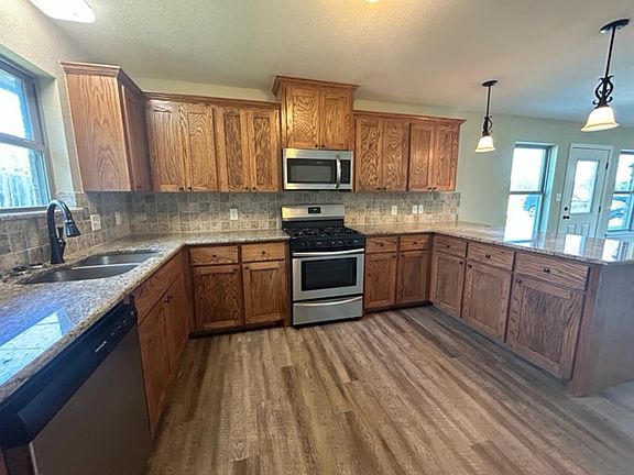 5th image of 808 S Merrill St #1