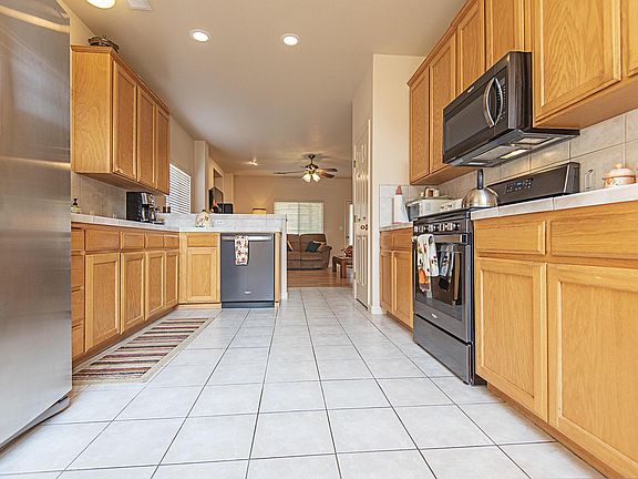 5th image of 3746 E Stapp Ct