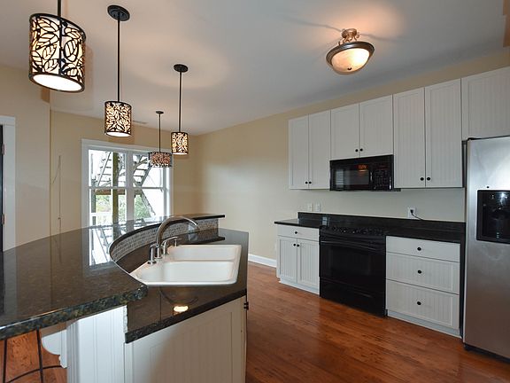 4th image of 112 Oakleaf Drive #1101b