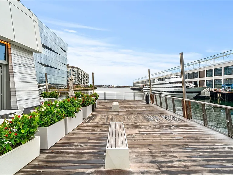 150 Seaport Blvd #5G — Photo 18