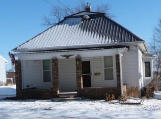 715 S Shuffleton St, Sigourney, IA 52591