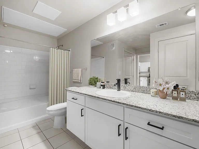 Bell Gateway Village — Photo 10