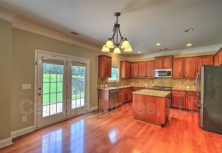 256 Barbours Ln — Photo 10