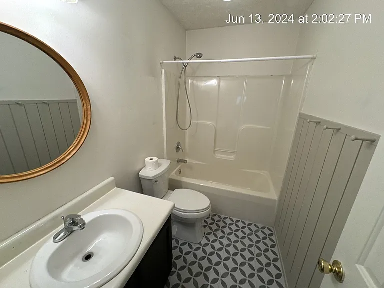 146 Cavalier Dr — Photo 23