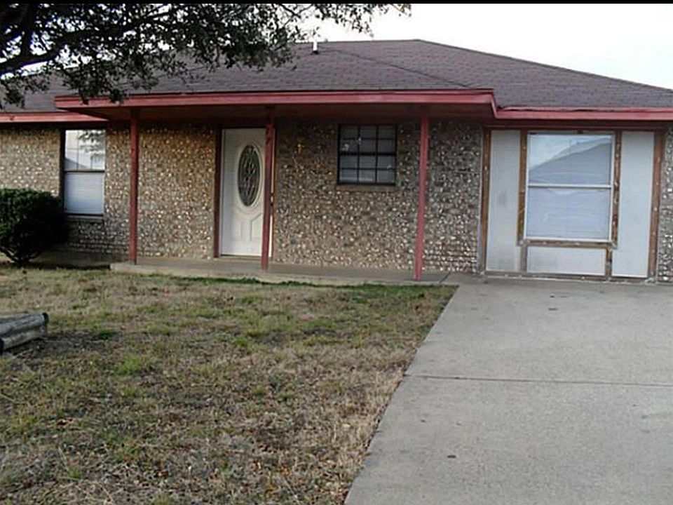 2nd image of 617 Valley View Dr