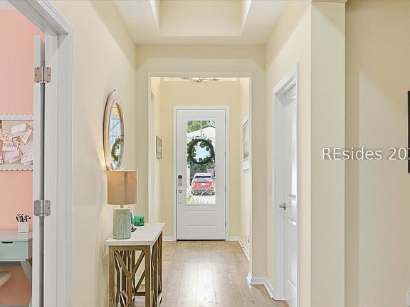 3rd image of 552 Landshark Boulevard