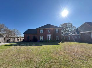 39025 McCrory 2 Rd, Prairieville, LA 70769