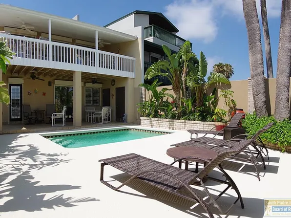 200 W Morningside Dr APT B, South Padre Island, TX 78597