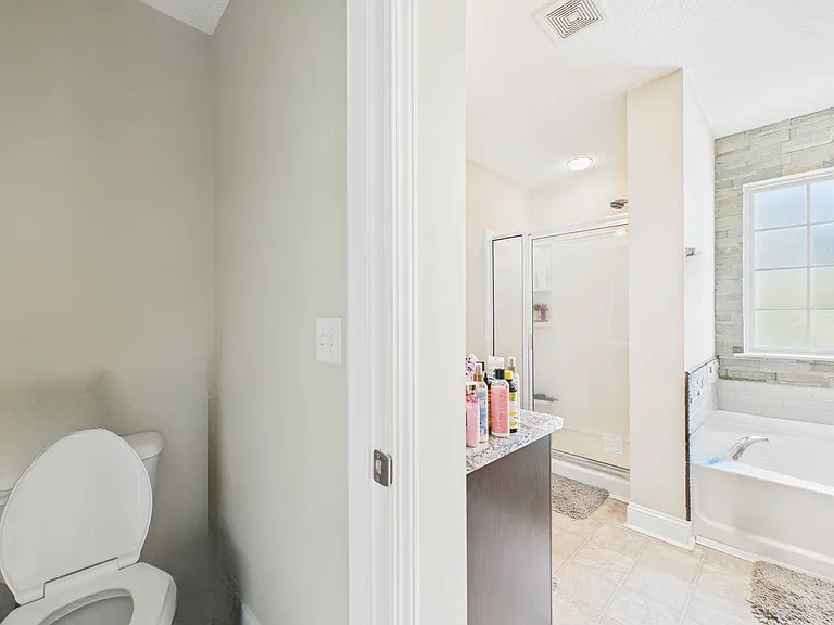 213 Grandview Dr — Photo 22