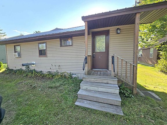 3rd image of W7379 Pine View Dr