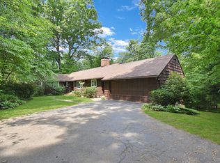 129 Tall Timbers Rd, Glastonbury, CT 06033