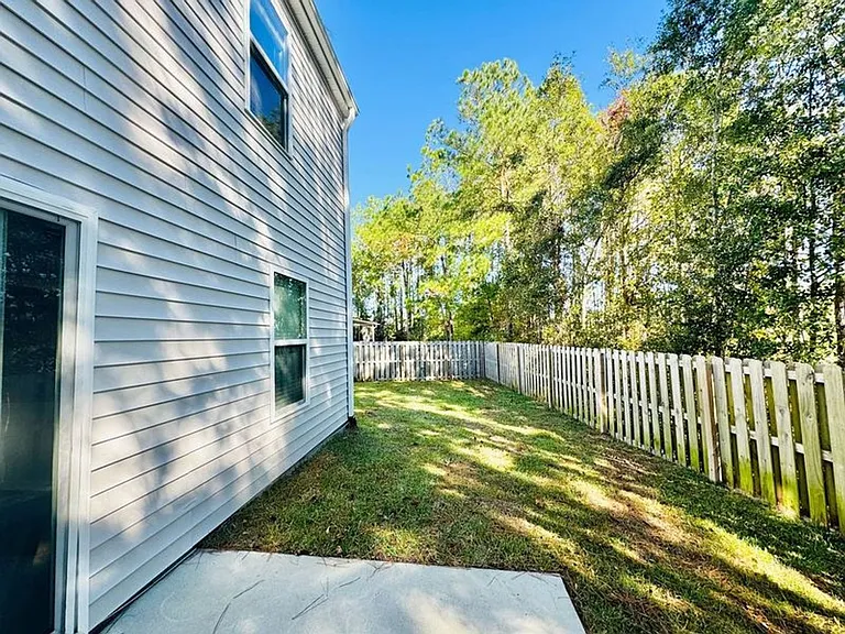 651 Hogan Dr — Photo 20