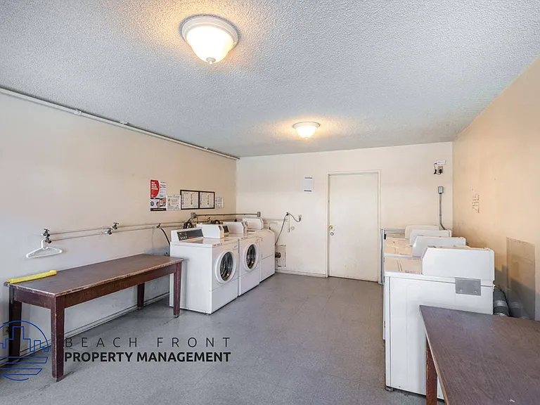 12022 Birch Ave — Photo 27
