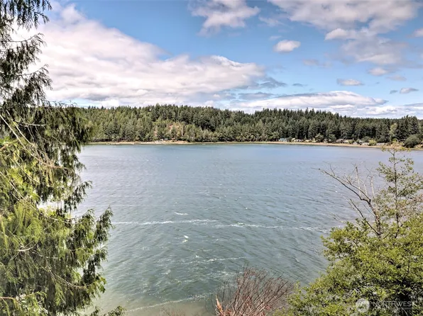 110 E Beaver Lane, Shelton, WA 98584