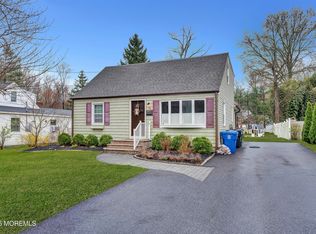 73 Swartzel Dr, Middletown, NJ 07748