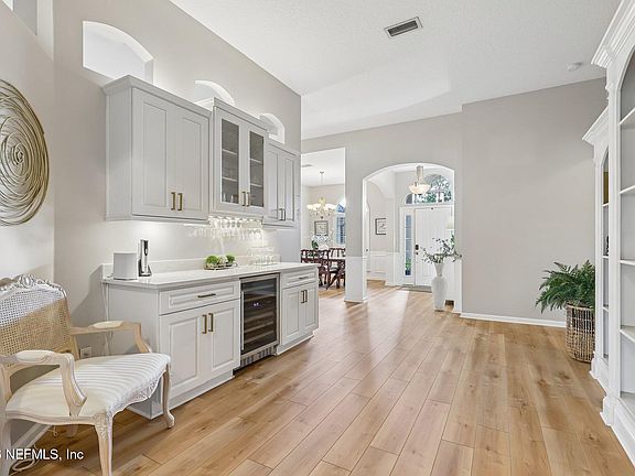 5th image of 1588 RIVERTRACE Drive