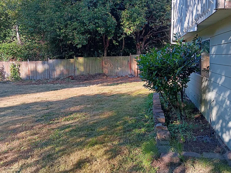 4140 NE 11th St — Photo 3