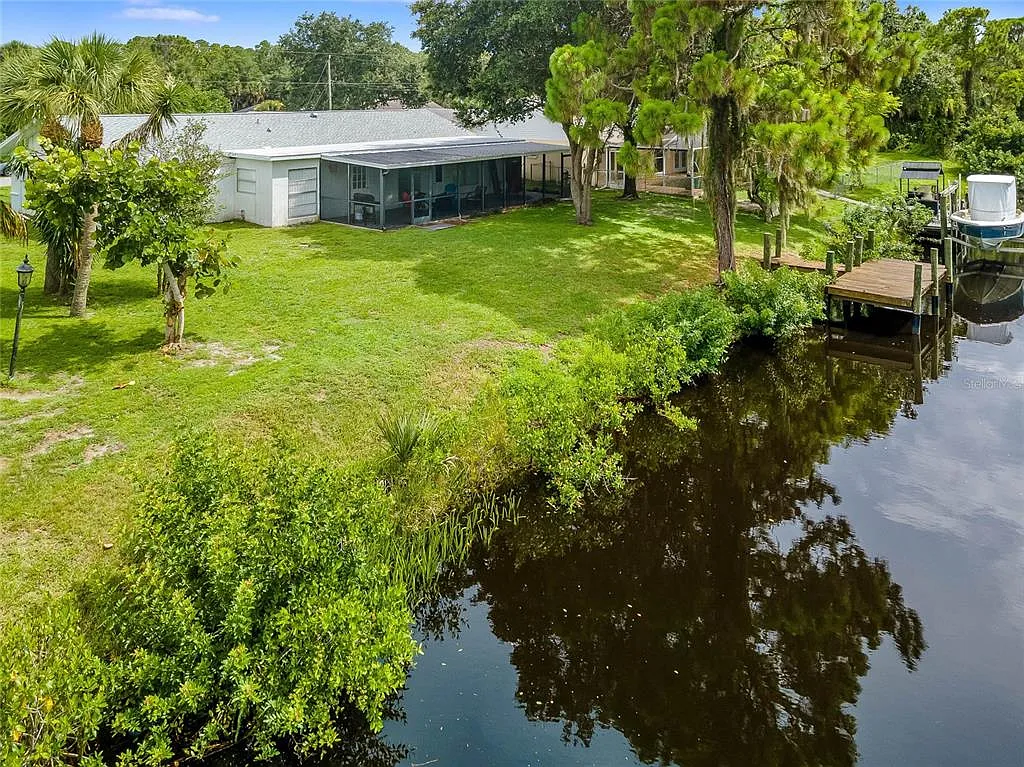 4 bed, 4.0 bath, 2134 sqft, $2,995 — Photo 4