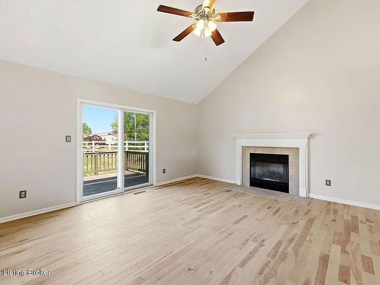 4029 Orchard Lake Dr — Photo 6