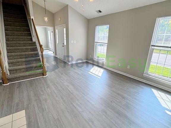 4th image of 2258 New Kent Ct