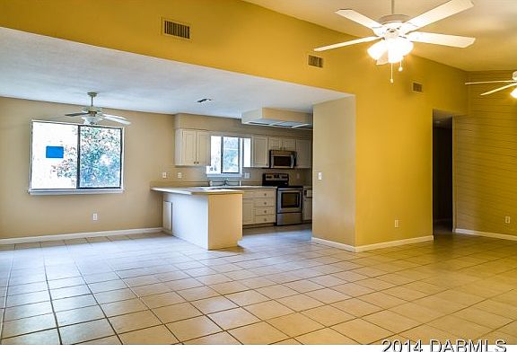 3rd image of 120 Hidden Hills Dr