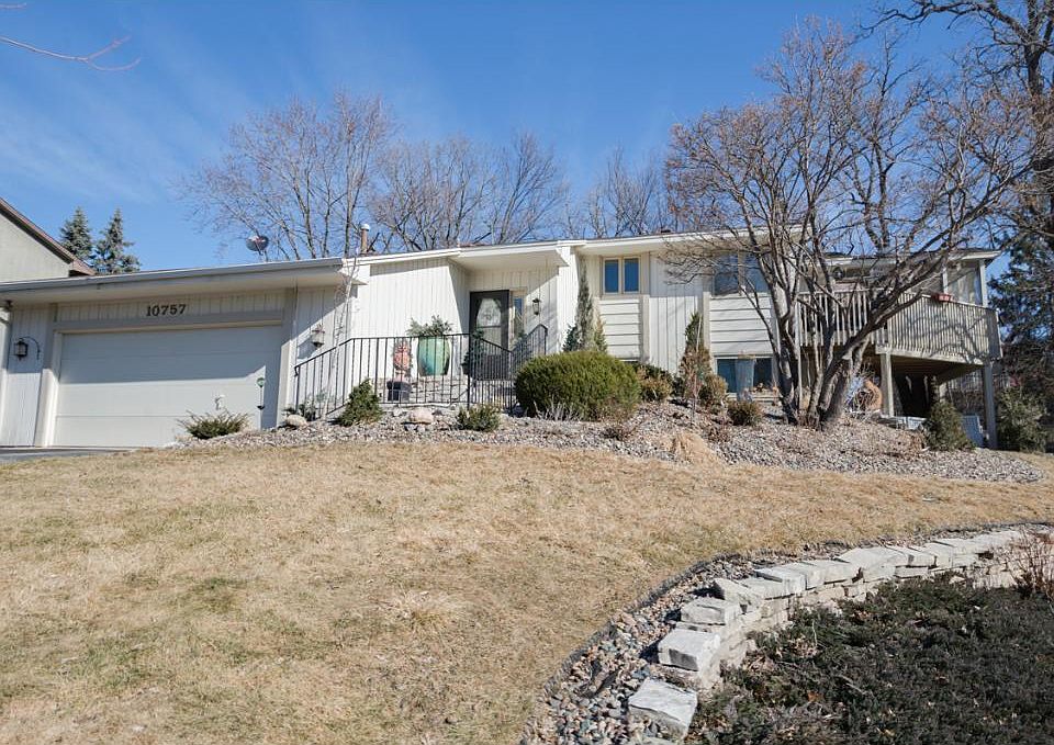 1st image of 10757 Hopkins Cir S