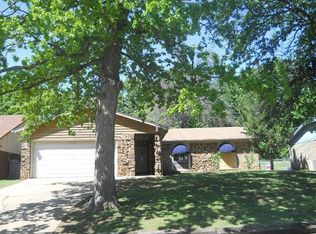 215 W 31st St S, Sand Springs, OK 74063