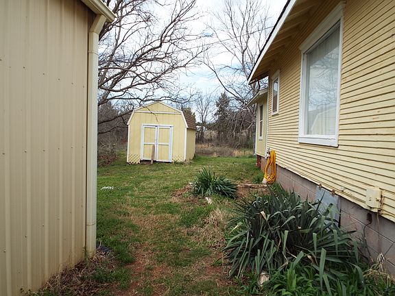4th image of 4014 E 19th Ave