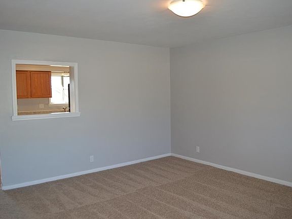 4th image of 5739 Oliver Ave