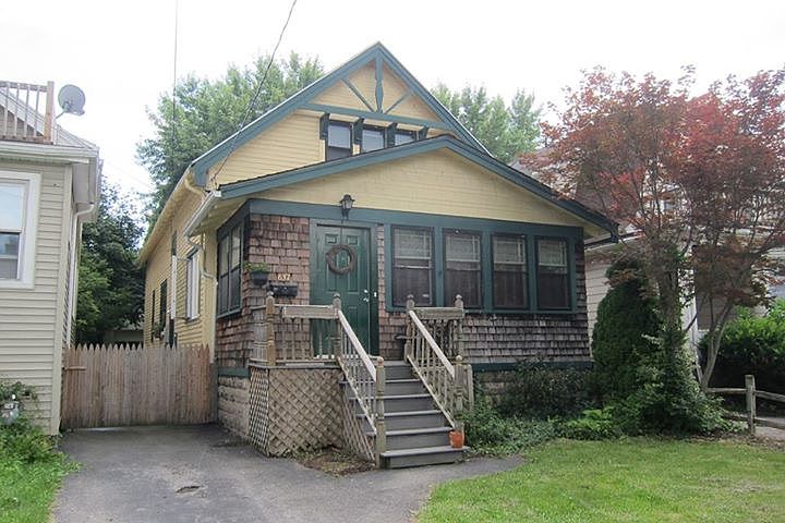 1st image of 637 Minnesota Ave