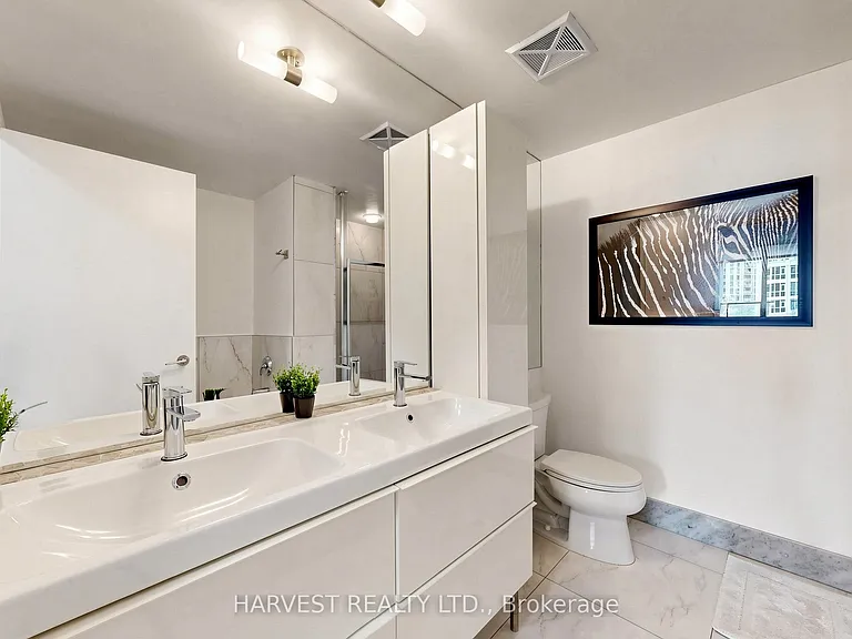 209 Fort York Blvd #380 — Photo 25