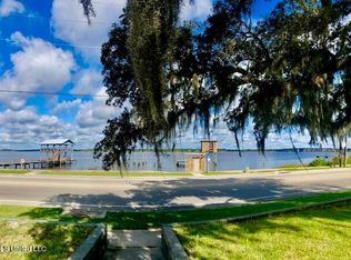 1041 Bayview Ave #6, Biloxi, MS 39530