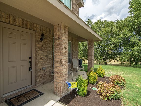 5th image of 4105 Hanna Rose Ln