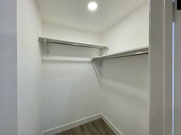 4th image of 2228 20th St #2
